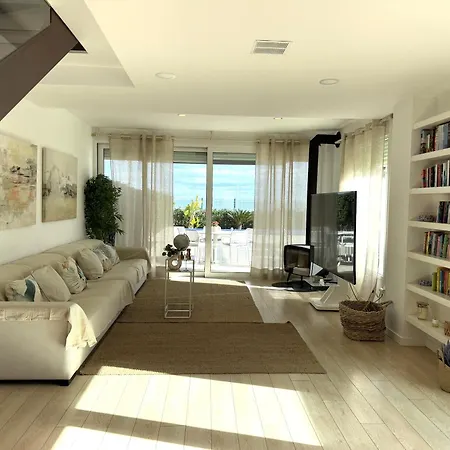 Hébergement de vacances Casa Del Mar, Piscina Privada Frente Al Mar Cullera